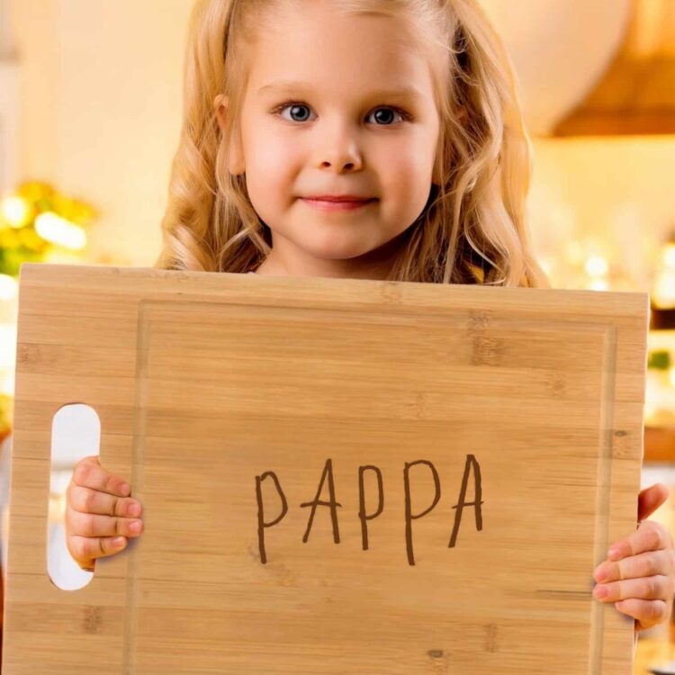 Skärbräda med barnets egen text