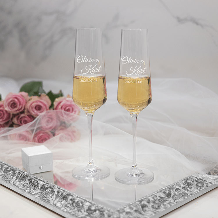 Champagneglas med gravyr 2 st