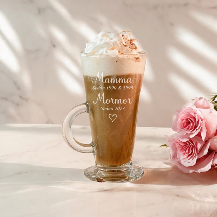 Kaffeglas med gravyr – Mamma, farmor & mormor