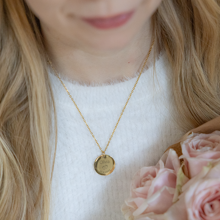 Smycke med gravyr, fotspår - Bild 4