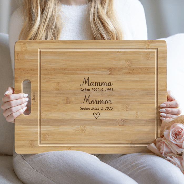 Skärbräda med gravyr – Mamma, farmor & mormor
