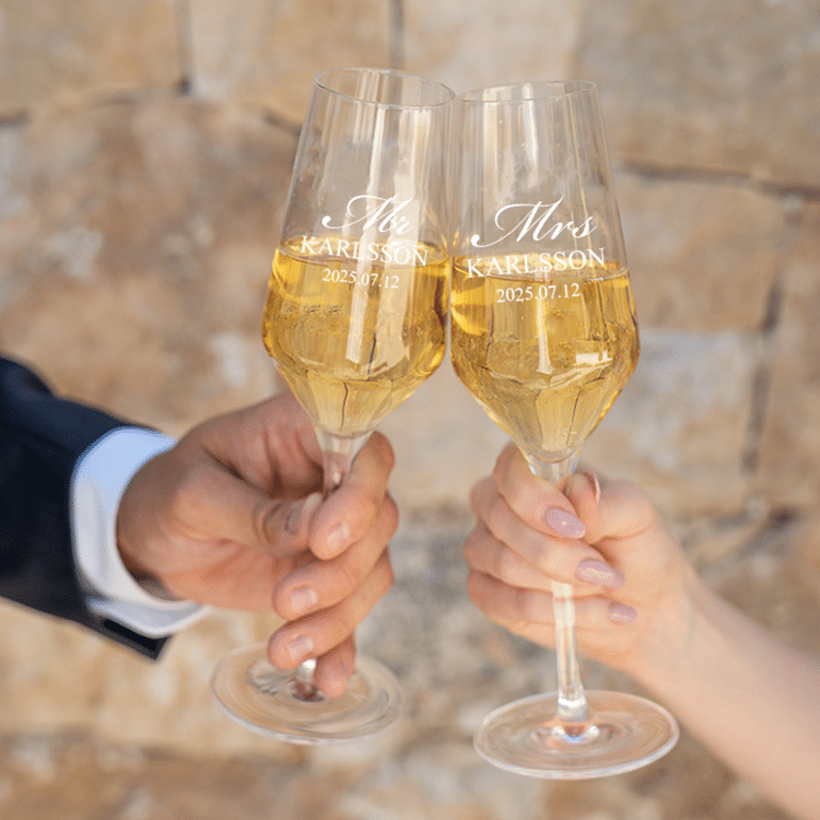 Champagneglas med gravyr 2 st, Mr och Mrs