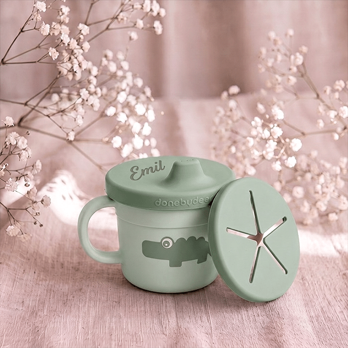 Done by Deer-pipmugg med namn – Present till baby