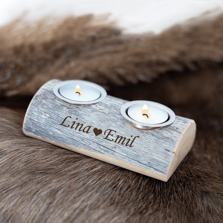 Värmeljus i torrakaställ med gravyr