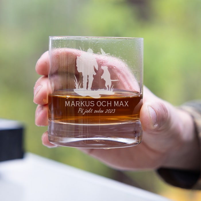 Whiskyglas med gravyr, jakt