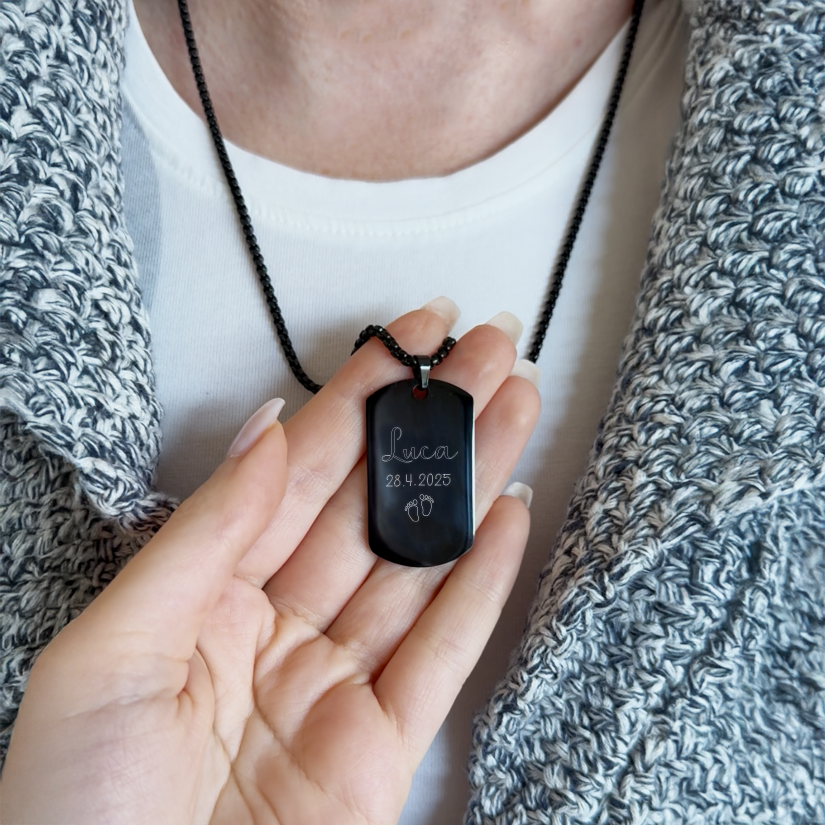 Herrhalsband med gravyr, babyfötter - Bild 2