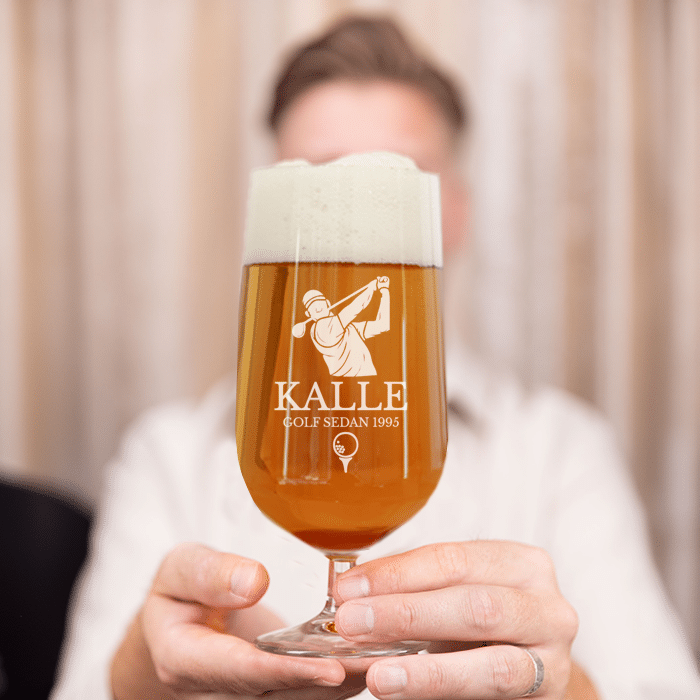 Ölglas med gravyr, golf