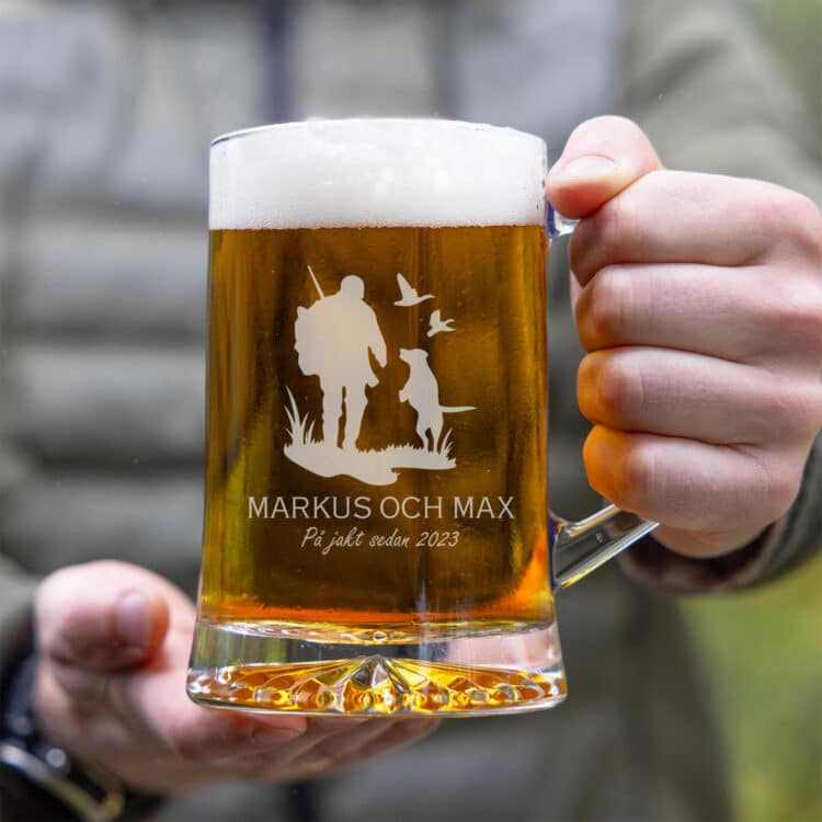 Ölsejdel med gravyr, jakt