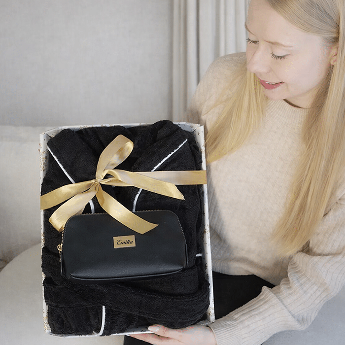 Deluxe badrock och necessär med namn - Bild 3