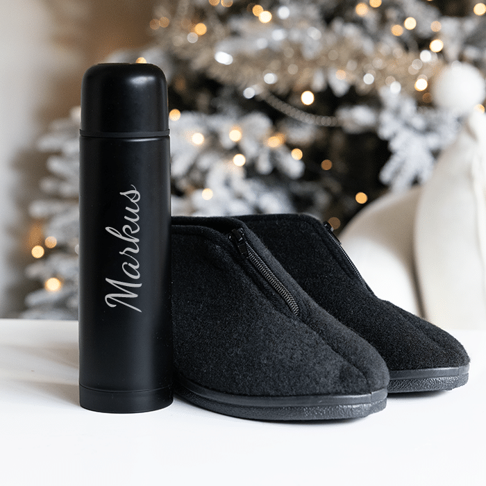 Termosflaska och tofflor – gåvoset