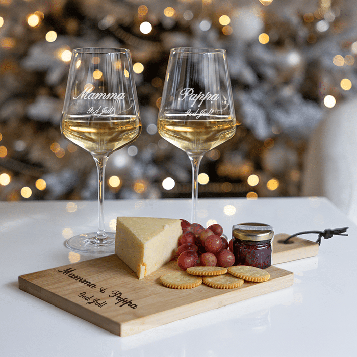 Vinglas 2 st och serveringsbräda