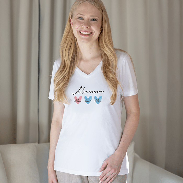 T-shirt med tryck Hjärtan